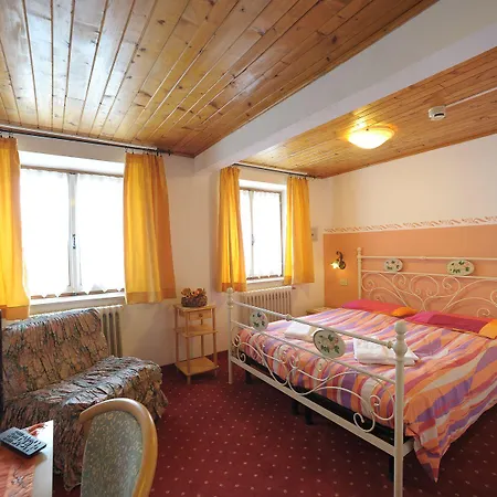 Hotel Hotel Malga Ciapela 2*